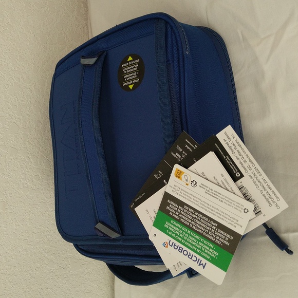 Titan By Arctic Zone Expandable Lunch Box W/ 2 Ice walls And Container Set - Picture 6 of 10